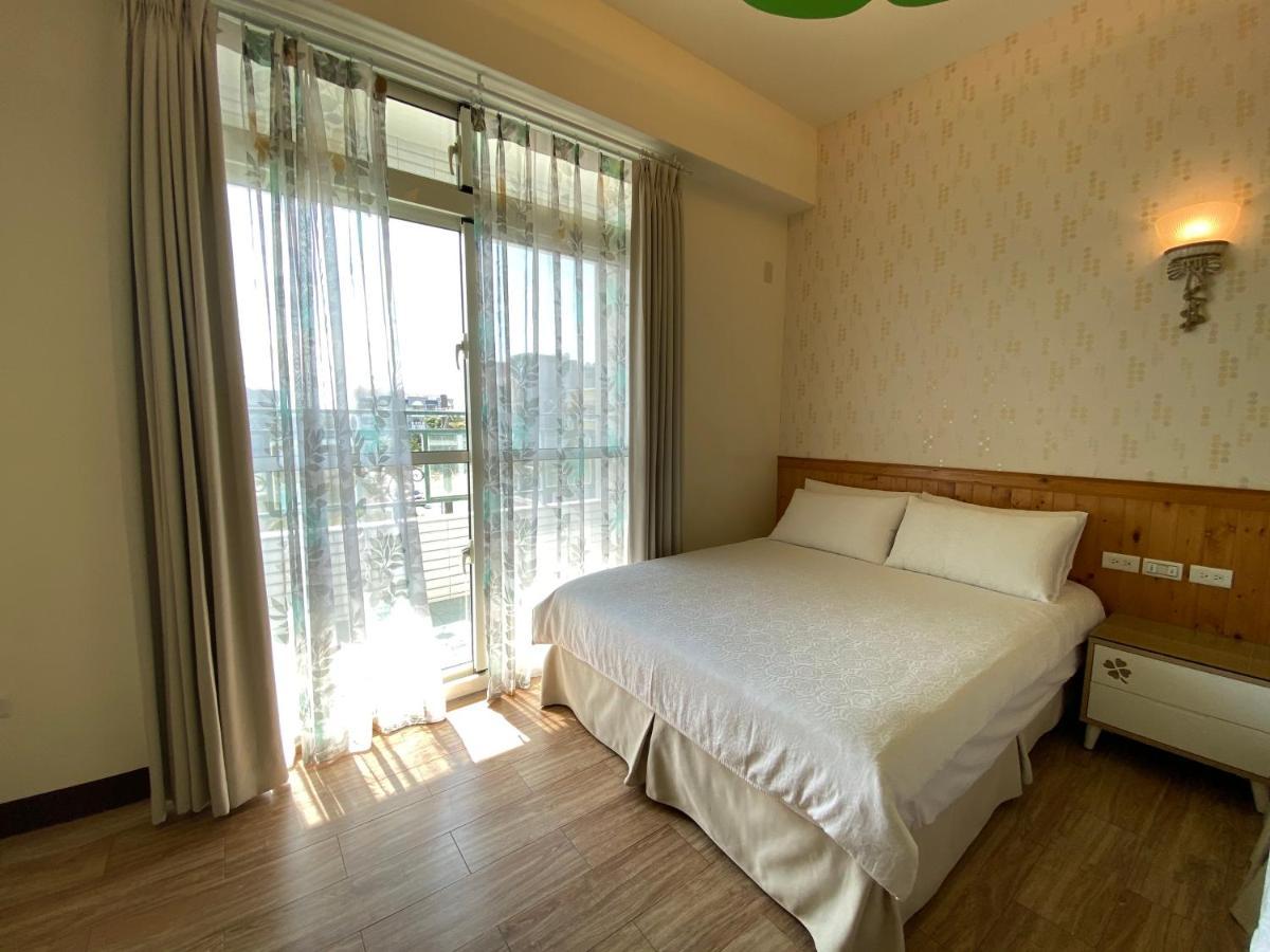台東1314電梯民宿 T'ai-tung Extérieur photo