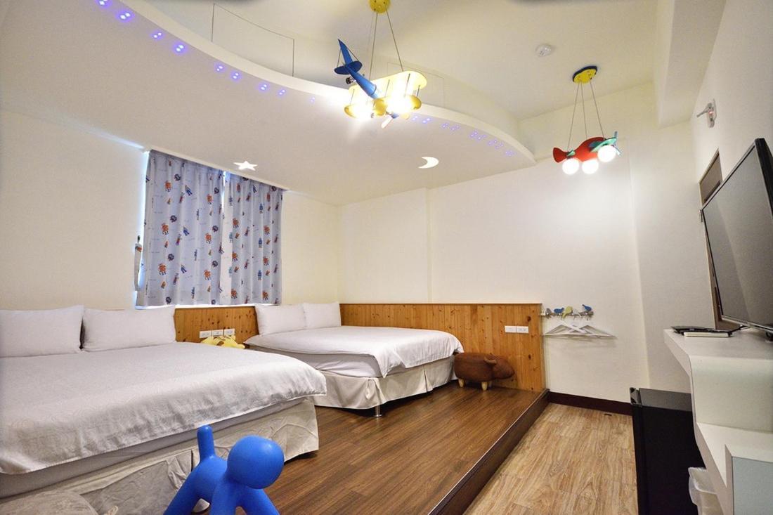 台東1314電梯民宿 T'ai-tung Extérieur photo